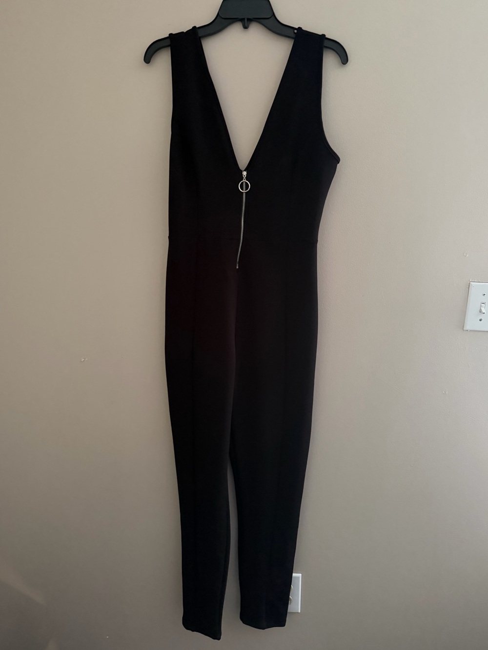 Charlotte Russe Black V-Neck Jumpsuit with Front Zip Ring Size Large RARE FIND